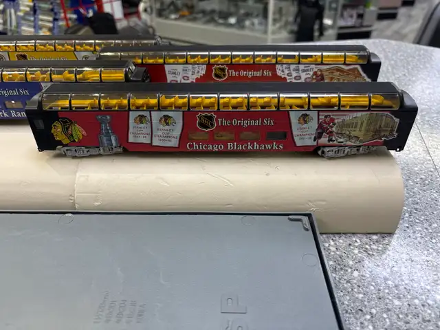 Bradford / Hawthorne Original Six NHL Train Set - Photo 5