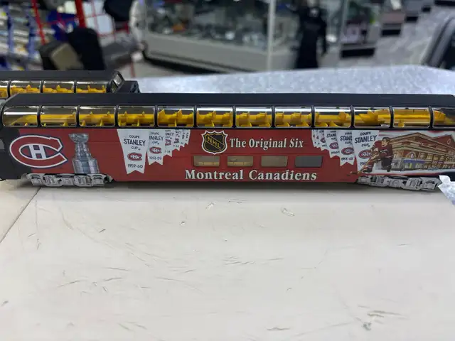 Bradford / Hawthorne Original Six NHL Train Set - Photo 7