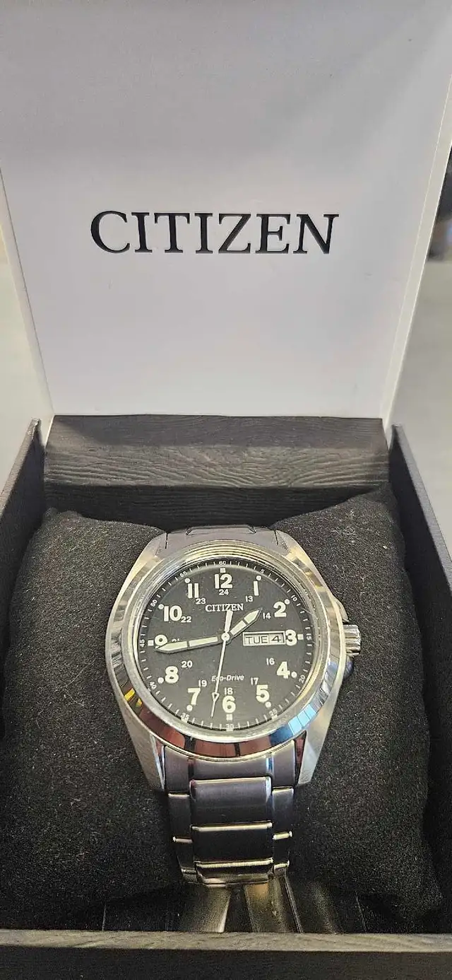 Citizen Eco Drive Wrist Watch - Photo 2