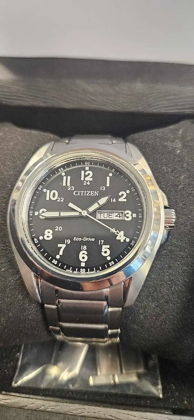 Citizen Eco Drive Wrist Watch - Photo 3