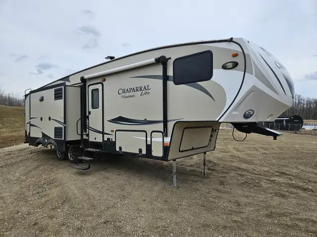 2017 Coachman 29 BHS 29 Ft T/A Fifth Wheel Chaparral Lite - Photo 2