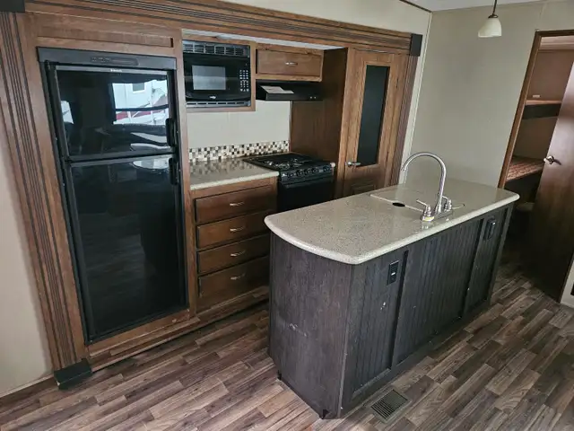 2017 Coachman 29 BHS 29 Ft T/A Fifth Wheel Chaparral Lite - Photo 13