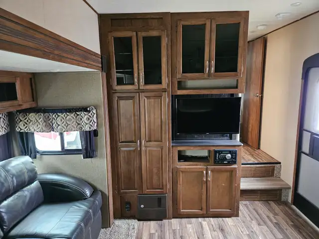 2017 Coachman 29 BHS 29 Ft T/A Fifth Wheel Chaparral Lite - Photo 14