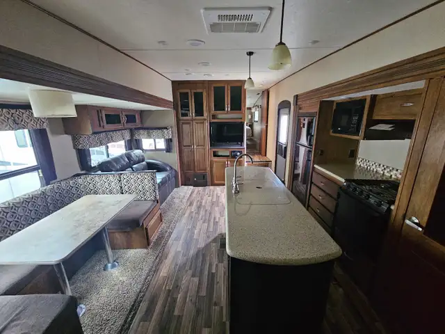 2017 Coachman 29 BHS 29 Ft T/A Fifth Wheel Chaparral Lite - Photo 18
