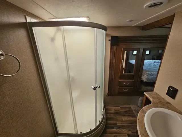 2017 Coachman 29 BHS 29 Ft T/A Fifth Wheel Chaparral Lite - Photo 21