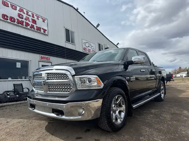 2016 Ram 1500 Laramie- WARRANTY INC, REMOTE START, LEATHER, ROOF