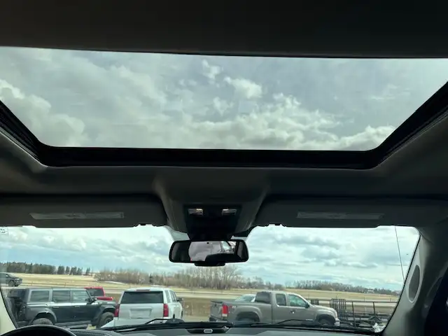 2016 Ram 1500 Laramie- WARRANTY INC, REMOTE START, LEATHER, ROOF - Photo 16