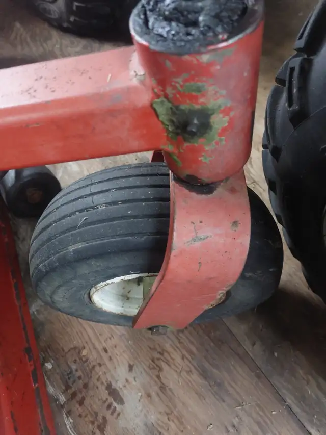 WALKER 60 ZERO TURN(PARTING OUT) - Photo 2