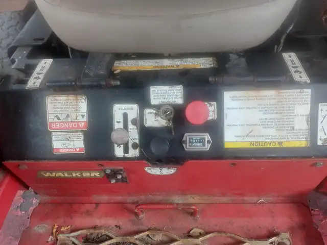 WALKER 60 ZERO TURN(PARTING OUT) - Photo 3