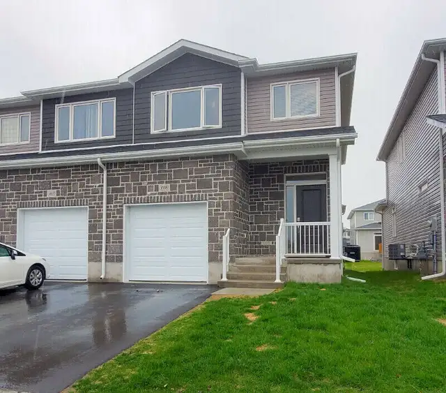 Best Area! Rent 3 Bedrooms, 2.5 Bath Luxury house in West end