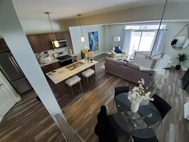 Best Area! Rent 3 Bedrooms, 2.5 Bath Luxury house in West end - Photo 4