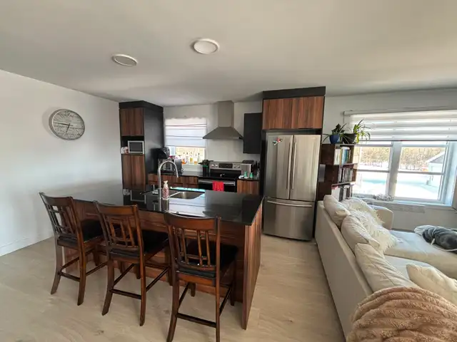 Grand et moderne 4 1/2 à louer - Photo 5