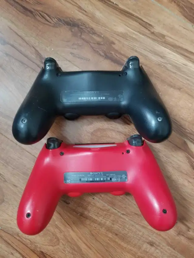 PlayStation 4 Bundle 9 games 2 controllers price to go - Photo 4