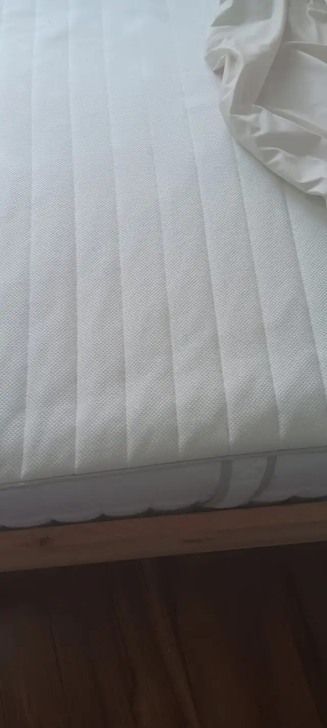 Queen size Bed for sale - Includes clean mattress and bed frame - Photo 2