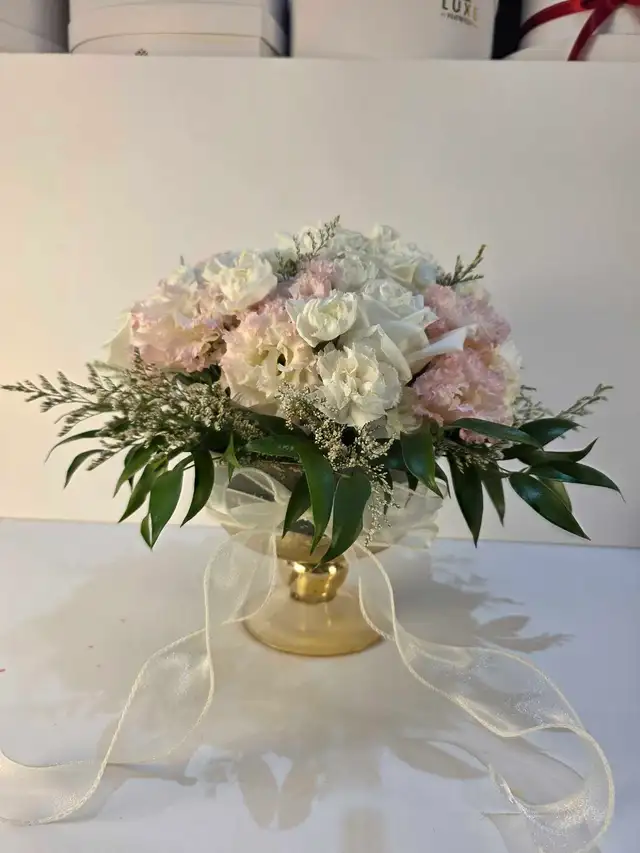 Luxury Wedding Flowers & Event Floral Design - Photo 2