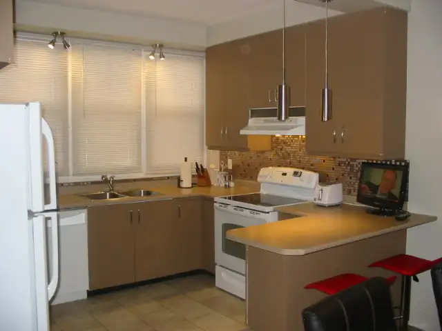 Grand 7½, 4 chambres, Ste-Foy près université  et Cegep. - Photo 2