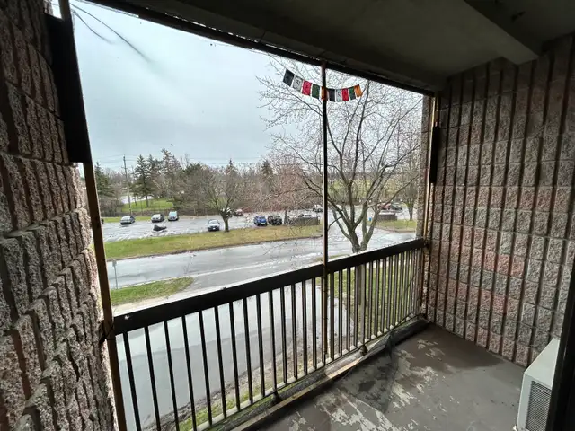 Private Room for Rent – Kingston – $700 All Inclusive. - Photo 3