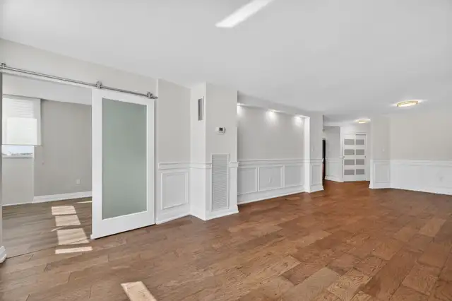 Luxury Condo for Sale in North York - Photo 4