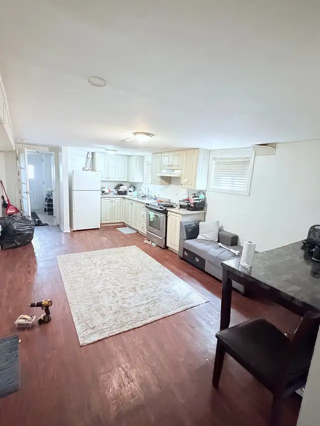 room For Rent - Photo 4