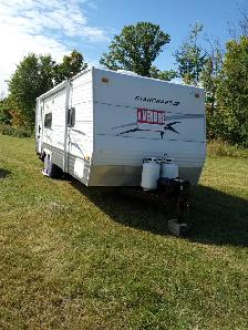 Roulotte Starcraft  2500rk 2008 25 pieds