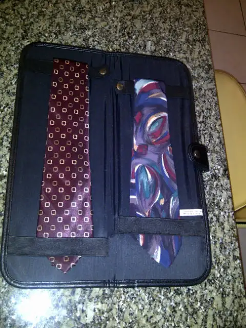 1 ÉTUI NEUF À CRAVATES 12'x16' $5.00 2 CRAVATES $5.00  CHACUNE - Photo 3