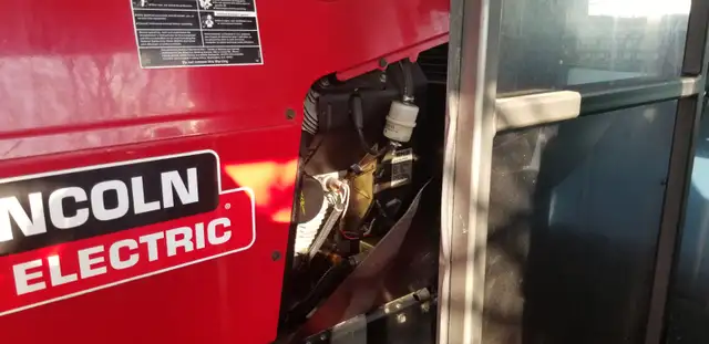 Lincoln Ranger 250 welder/generator - Photo 3