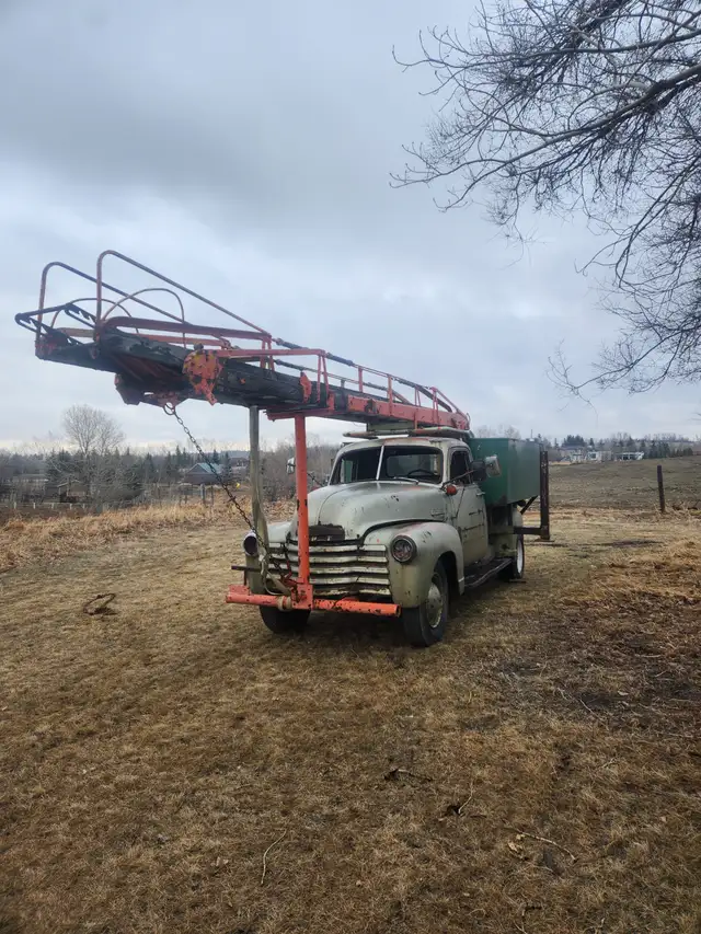 1953 Chevrolet Electricians Ladder Truck