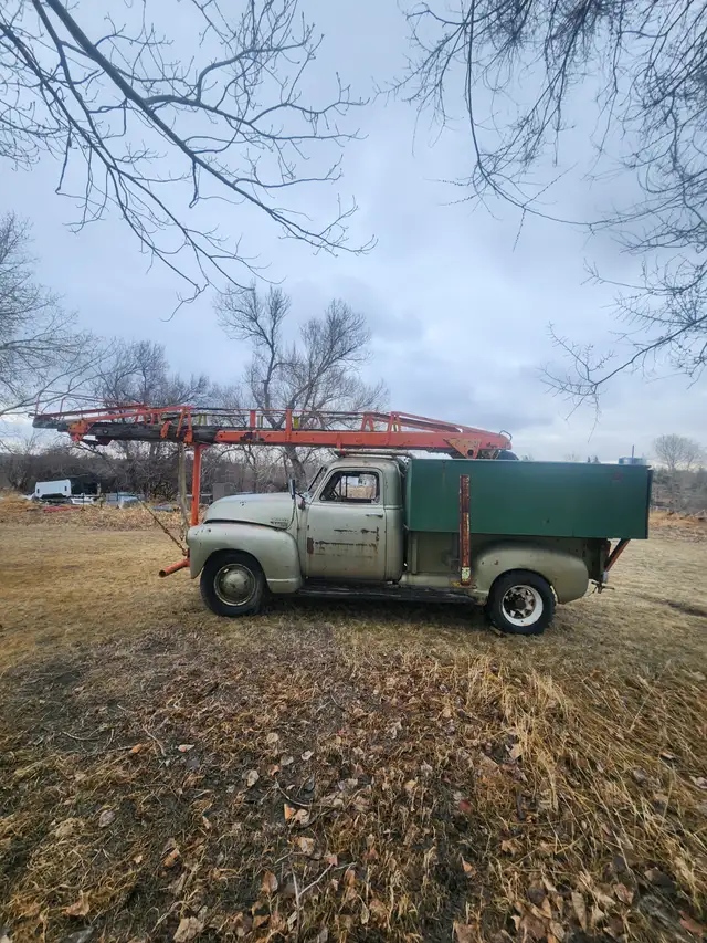 1953 Chevrolet Electricians Ladder Truck - Photo 3