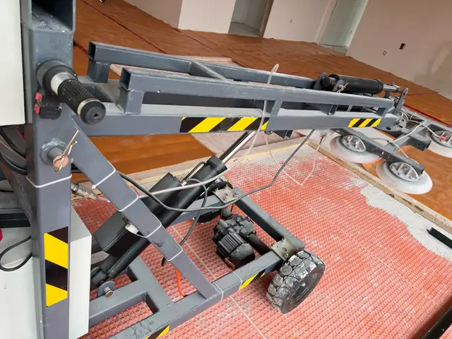 Stone & Glass Installation Vacuum Lifter – $8,500 - Photo 6