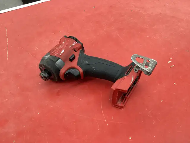 impact Milwaukee outil seulement