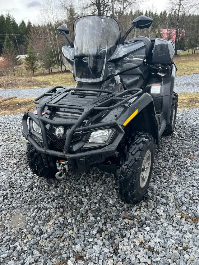 VTT OUTLANDER 850.  2009