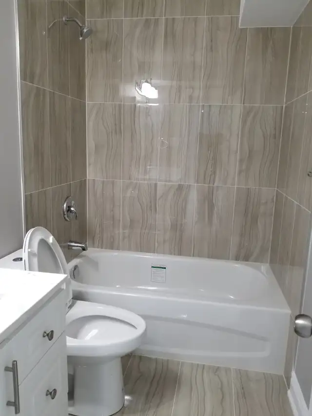 Beautiful 2 Bedroom basement for rent-Castelmore/Redwillow $1850 - Photo 5