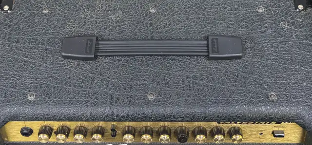 Marshall VS65R Valvestate Guitar Amp - Photo 3