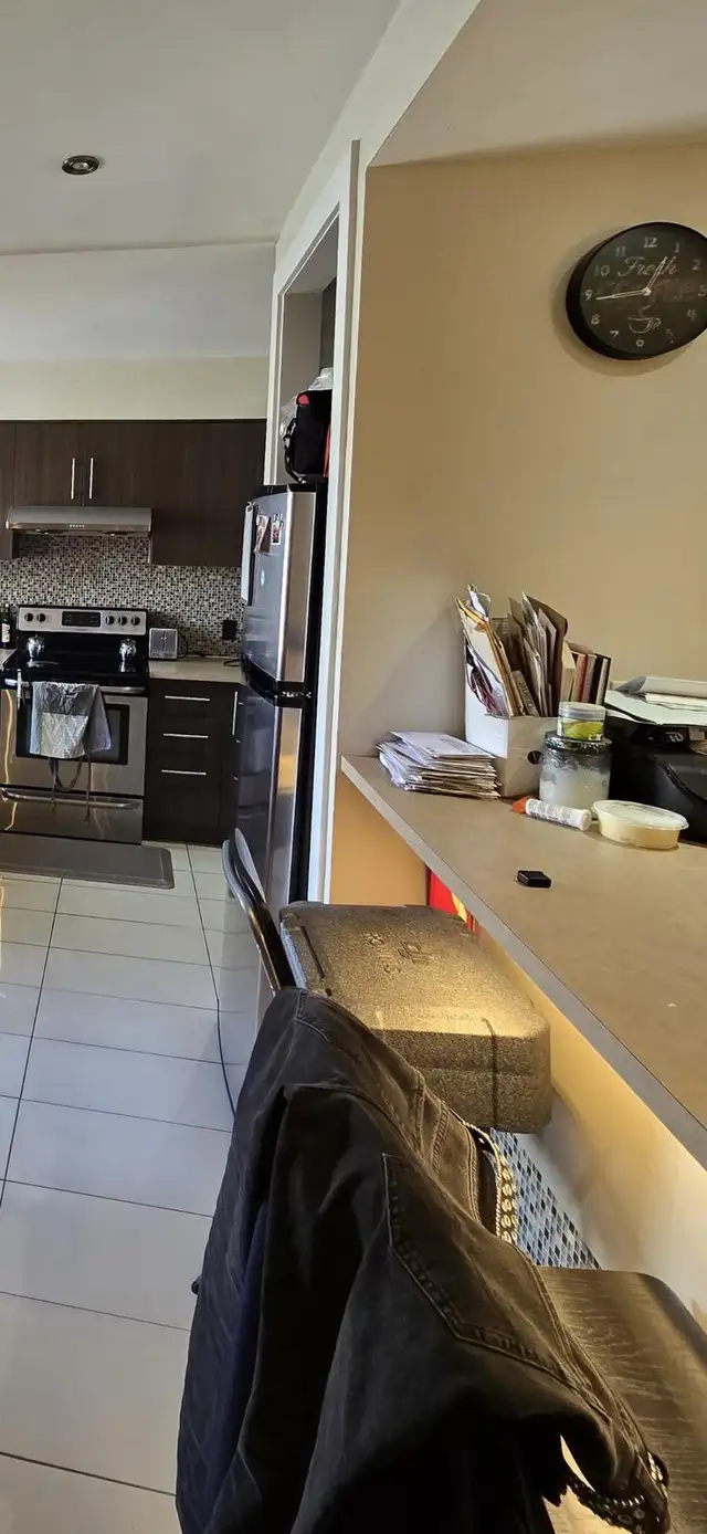 4-1/2 APARTMENT ON COTES DES NEIGES - Photo 3