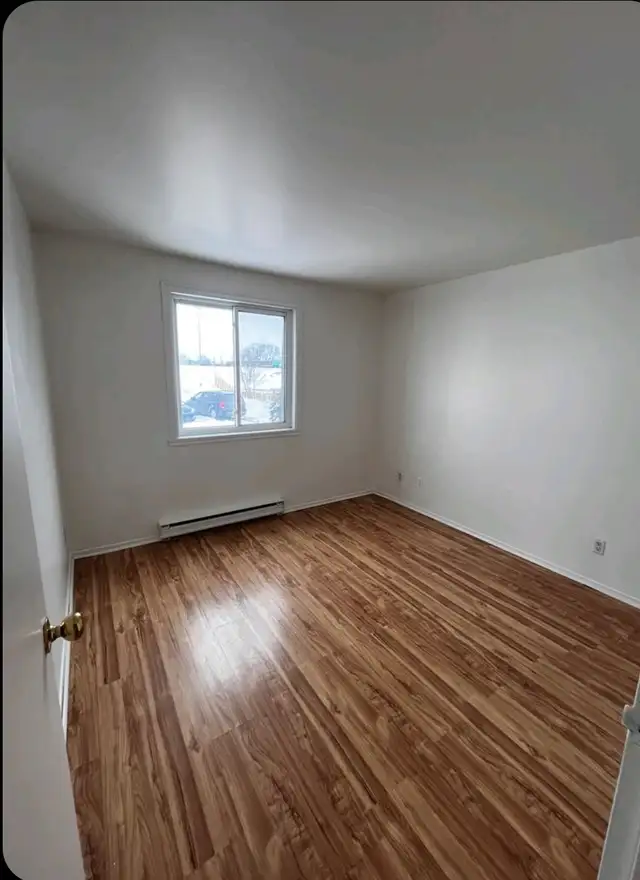 GRAND 5 1/2 JUILLET La Prairie à côté A132,Pont Champlain à 7min - Photo 4