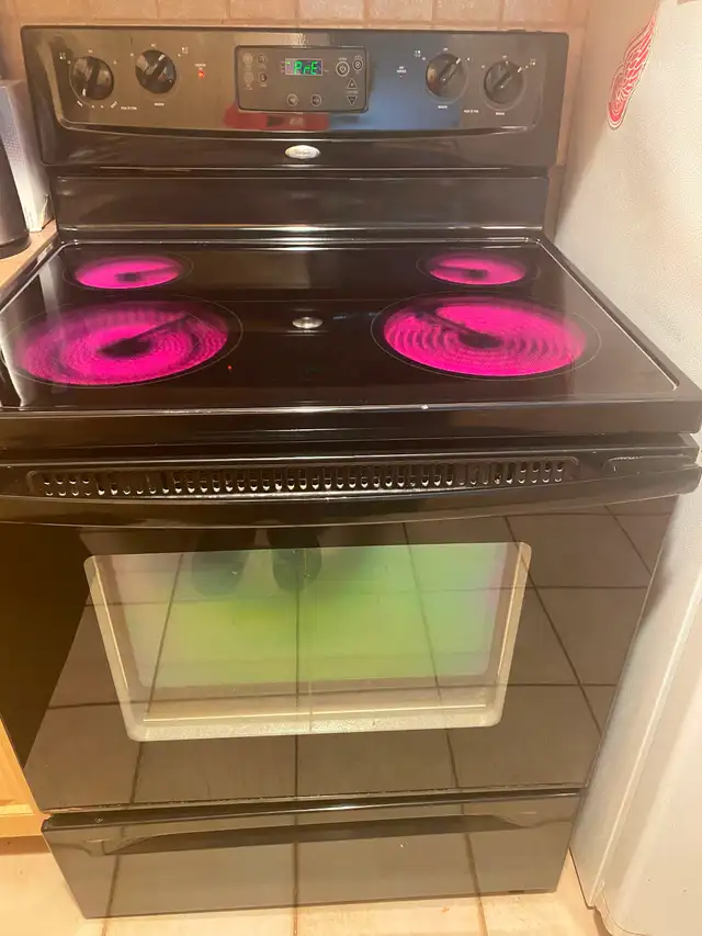 Whirlpool Electric Stove - Photo 2