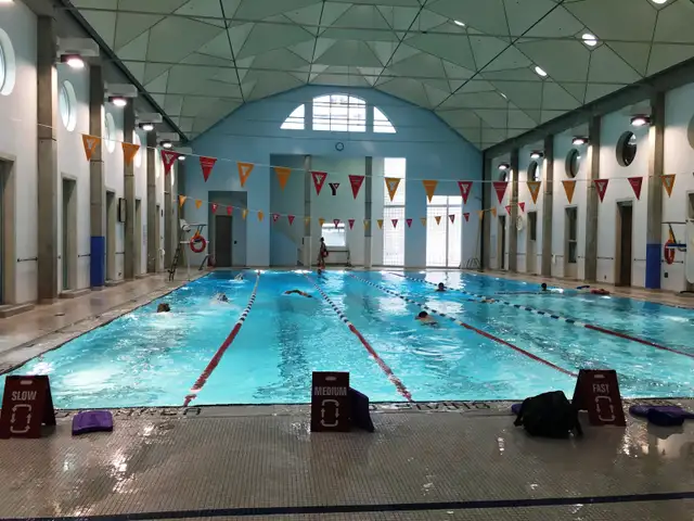 2 Bedroom Furnished Condo | Walk to SickKids & Toronto General - Photo 2