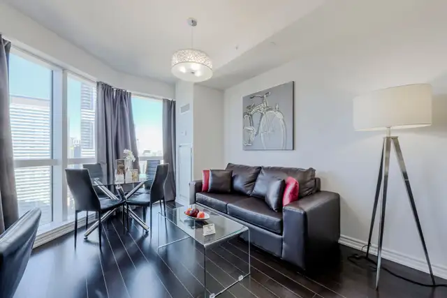 2 Bedroom Furnished Condo | Walk to SickKids & Toronto General - Photo 8