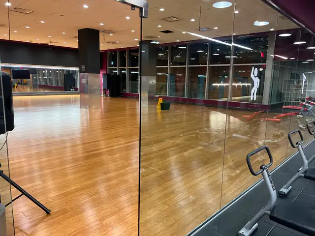 2 Bedroom Furnished Condo | Walk to SickKids & Toronto General - Photo 18