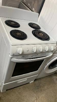 Stove - 24 GE Coil - White - Used