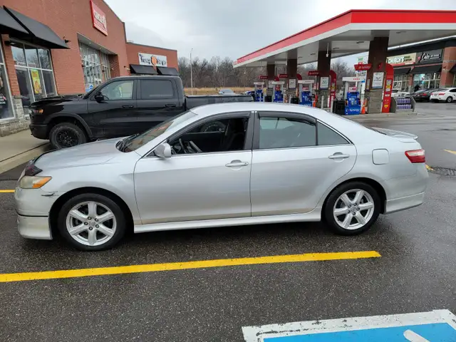 Toyota Camry SE 2009