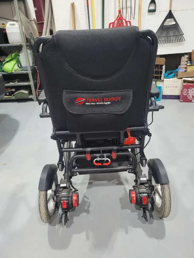 Foldable power wheelchair - Photo 3