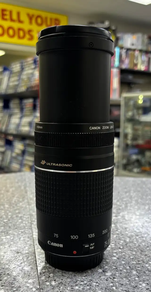 Canon 75-300MM EF III f4-5.6 Lens - Photo 3