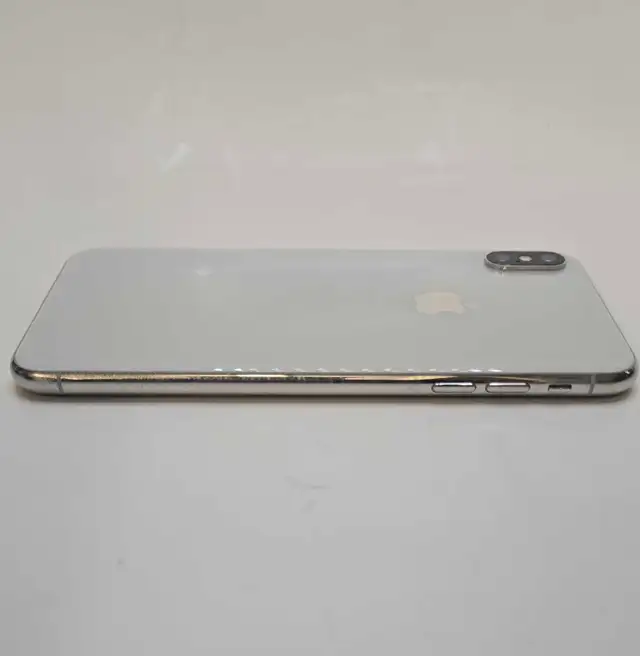 iPhone XS Max – 64GB – Great Condition – Unlocked - Photo 4