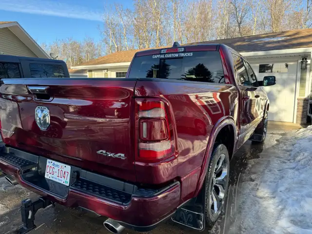 Low KM’s - Photo 2