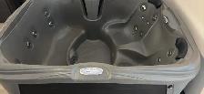 2023 Jacuzzi 4-5 person hot tub