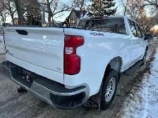 2022 Chevrolet Silverado 1500 5.3L V8 LT 4x4 - Photo 2