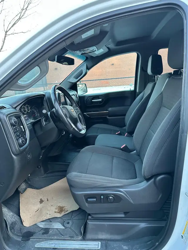 2022 Chevrolet Silverado 1500 5.3L V8 LT 4x4 - Photo 8