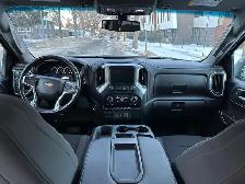 2022 Chevrolet Silverado 1500 5.3L V8 LT 4x4 - Photo 9