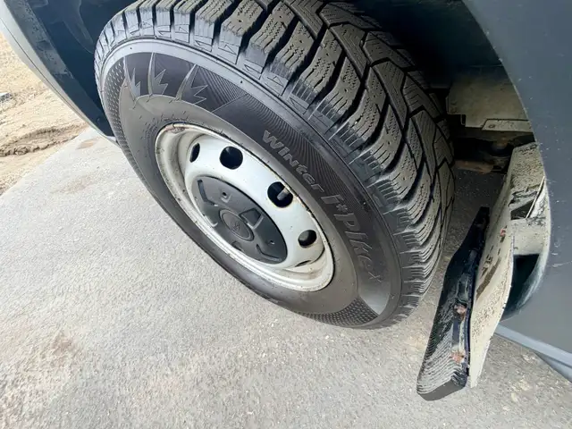 2016 Ford Transit 250 Crago Van - Photo 4